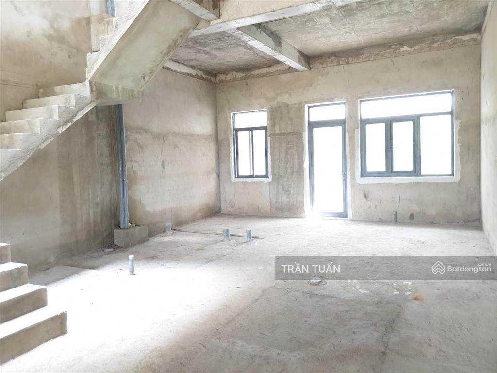 Biệt thự vườn compound phố đông village 6x22m, 3 tầng, shr, giá rẻ nhất khu vực.