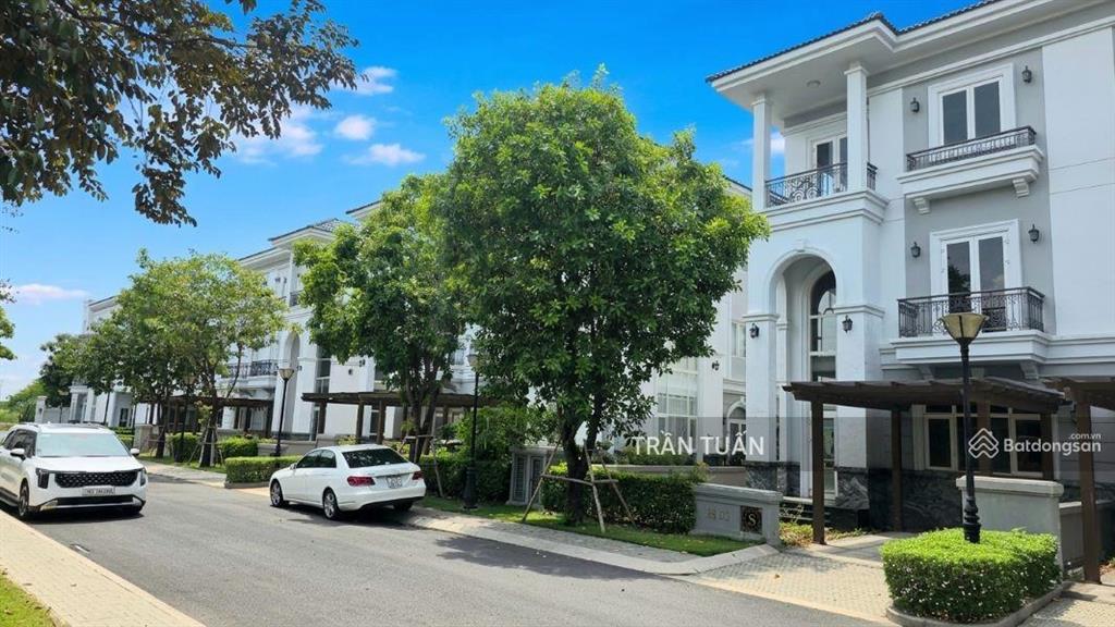Phố đông village cát lái cần bán gấp, khu compound. giá từ 13tỷ  25 tỷ, 0902 802 ***