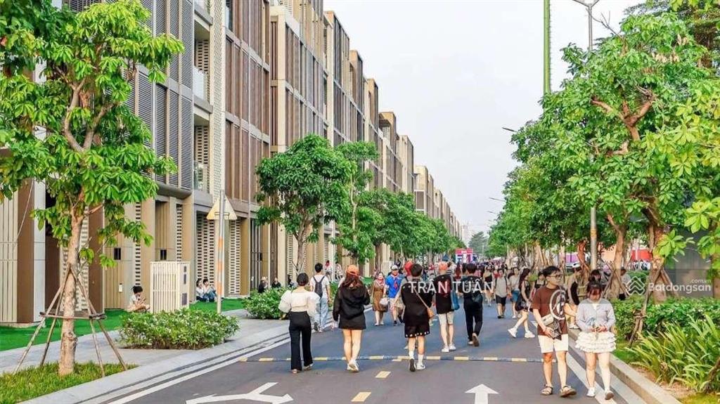 The global city 28 tỷ, soho 5x19m 5 tầng, sổ hồng. giá tốt
