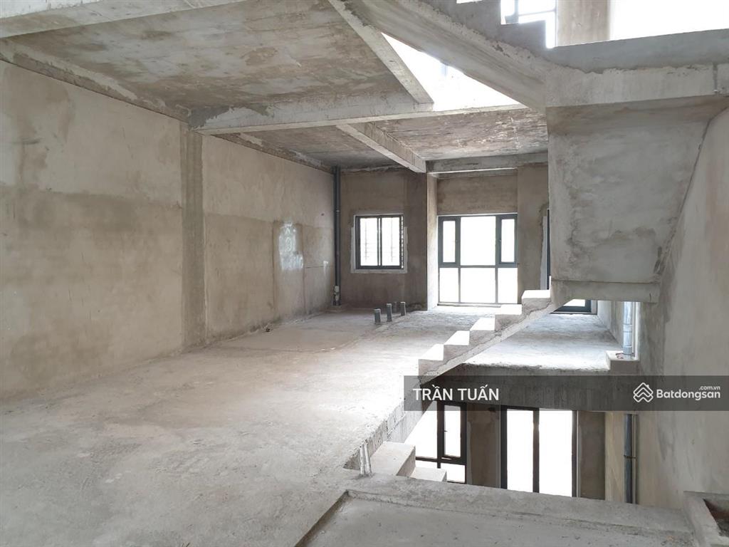 Biệt thự vườn phố đông village compound. dt 6x22m, 3 tầng, shr, giá tốt nhất khu.