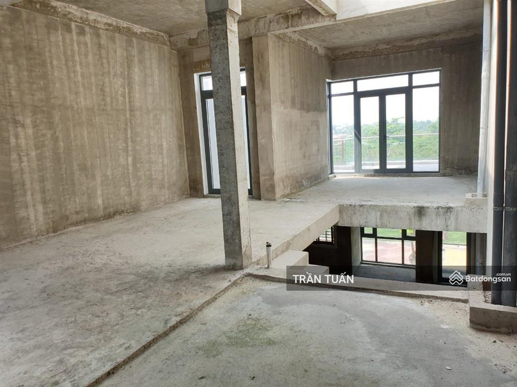 Biệt thự vườn phố đông village compound. dt 6x22m, 3 tầng, shr, giá tốt nhất khu.