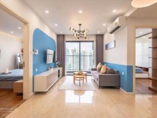 Bán căn 2 ngủ tại vinhomes dcapitale 83m2, tòa c7, view hồ mát với ban công đông nam giá 10.8x tỷ