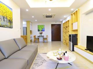 Vinhomes D'capitale có căn 1 ngủ B.Á.N siêu đẹp: 51m2, view hồ toàn cảnh.