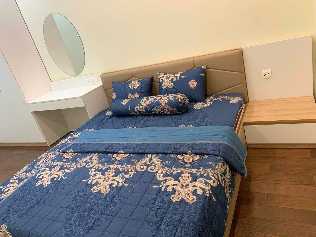 Cần b.á.n nhanh căn hộ 79m2 tòa C7 tại Vinhomes D'capitale/ 8.8x tỷ