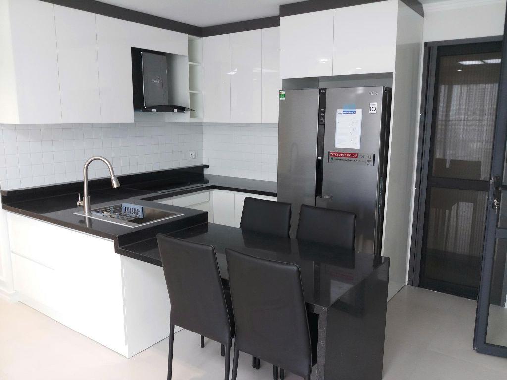 Vinhomes D'capitale - cực phẩm tòa C3 - Trục căn 3PN 'Hoa hậu'  110m2 tầng trung view Hồ