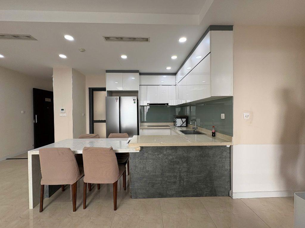  Giá đẹp tại Vinhomes D'Capitale - 3PN 110m - tòa C3 bc Đông Nam view hồ