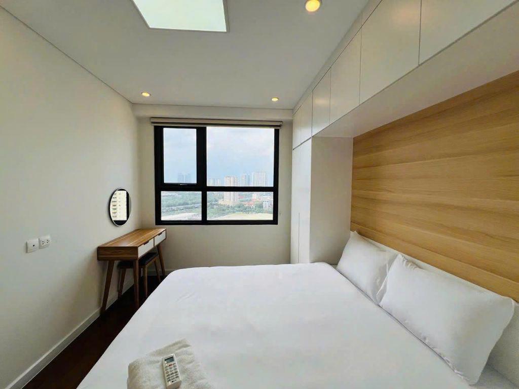 Căn 2PN đáng cân nhắc tại Vinhomes D'Capitale - DT 78m2 - hướng phong thủy, giá 8.8 tỷ