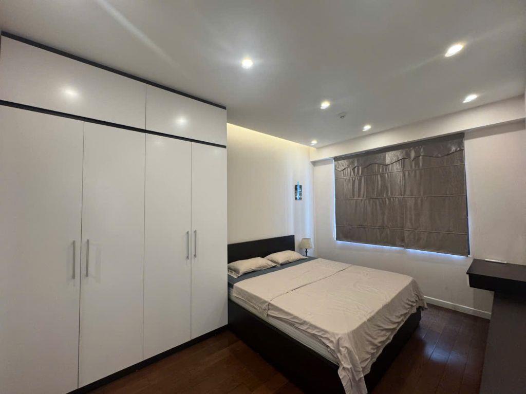 VUÝP căn 2PN đáng cân nhắc tại Vinhomes D'Capitale - DT 78m2 tầng trung giá 8.8 tỷ