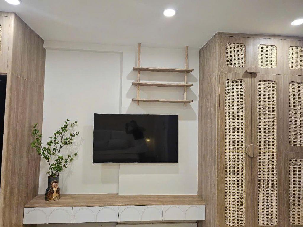 STUDIO tòa C2 39m2 giá tốt nhất Vinhomes D'Capitale - chỉ 2.9 tỷ