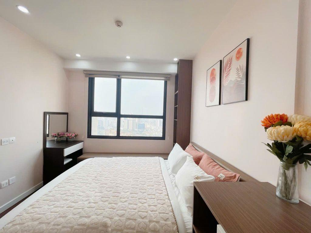Bán gấp CH 2PN 72m2 Vinhomes D'Capitale tầng trung tòa C6, full đồ Giá 8 Tỷ TL
