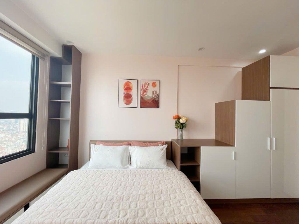 Bán gấp CH 2PN 72m2 Vinhomes D'Capitale tầng trung tòa C6, full đồ Giá 8 Tỷ TL