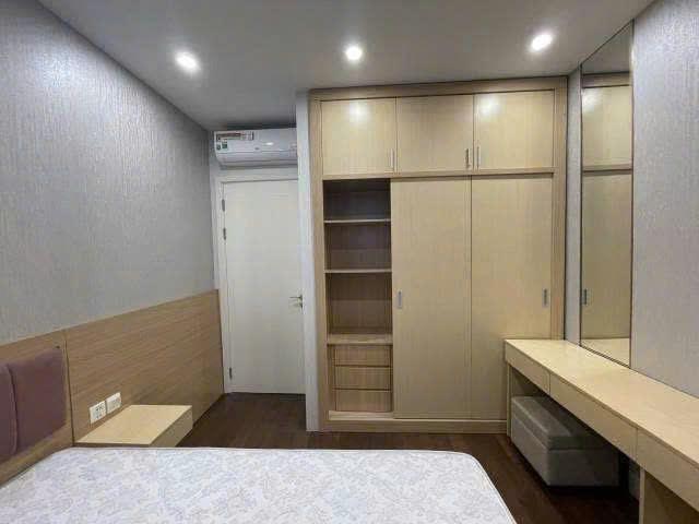 CỰC HIẾM - CĂN ĐẬP THÔNG 90m2 tầng trung tại C2/Vinhomes D'capitale bán/ 9.X tỷ