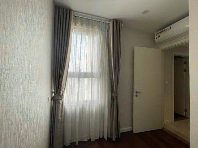 CỰC HIẾM - CĂN ĐẬP THÔNG 90m2 tầng trung tại C2/Vinhomes D'capitale bán/ 9.X tỷ