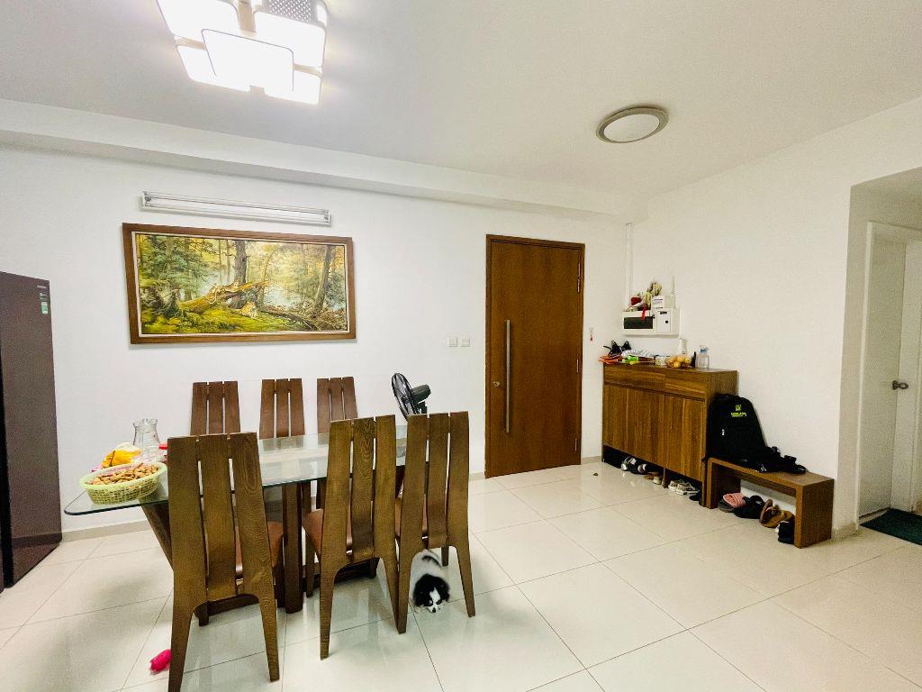 Cần bán căn 3 ngủ 132m2 tòa đẹp ở Mulberry Lane tòa E  giá 8.2 tỷ/ full đồ