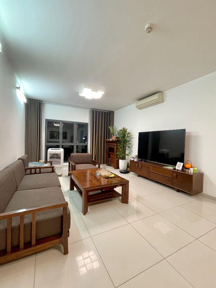 Cần bán căn 3 ngủ 132m2 tòa đẹp ở Mulberry Lane tòa E  giá 8.2 tỷ/ full đồ