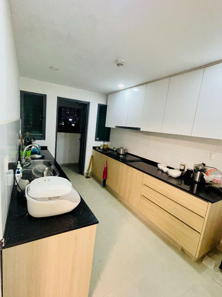 Cần bán căn 3 ngủ 132m2 tòa đẹp ở Mulberry Lane tòa E  giá 8.2 tỷ/ full đồ
