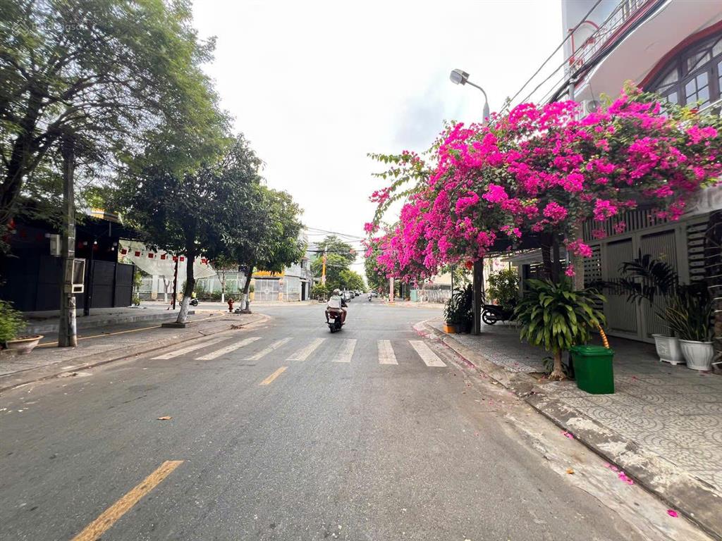 Bán lô góc 2mt đường 7m5 lê chân  hương hải thiền sư, góc ngã 4 gần sông hàn, kd tốt, sơn trà