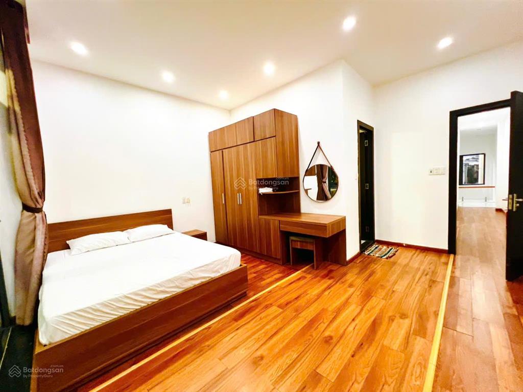 Cho thuê nhà 3,5 tầng 5pn full nt đẹp đường phan huy chú sát cầu trần thị lý, sơn trà, giá 32tr/th