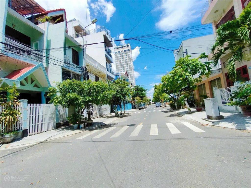 Cho thuê nhà 3,5 tầng 5pn full nt đẹp đường phan huy chú sát cầu trần thị lý, sơn trà, giá 32tr/th