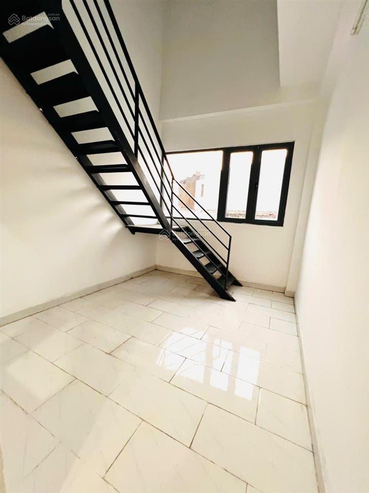 Cho thuê nhà 3,5 tầng 5pn full nt đẹp đường phan huy chú sát cầu trần thị lý, sơn trà, giá 32tr/th