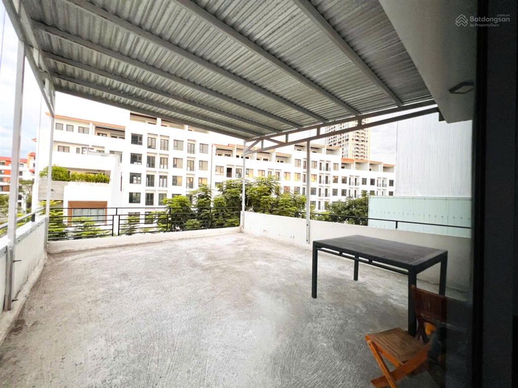 Cho thuê nhà 3,5 tầng 5pn full nt đẹp đường phan huy chú sát cầu trần thị lý, sơn trà, giá 32tr/th