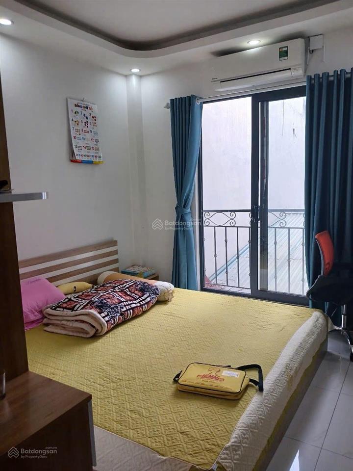 Chính chủ bán nhà 3 tâng kiên cố kỉén trúc hiện đại s 35m2.