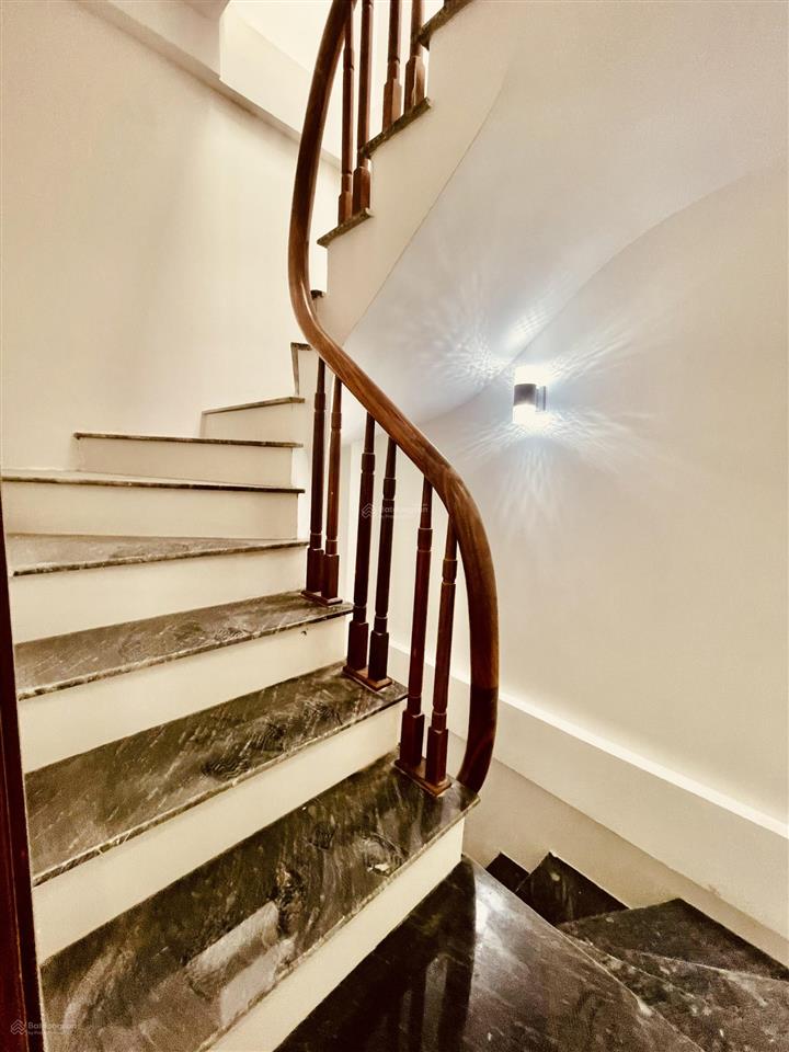 Nhà mới phố bùi xương trạch 40m2 6 tầng 7.9 tỷ khương đình, lộc xuân hạnh phúc