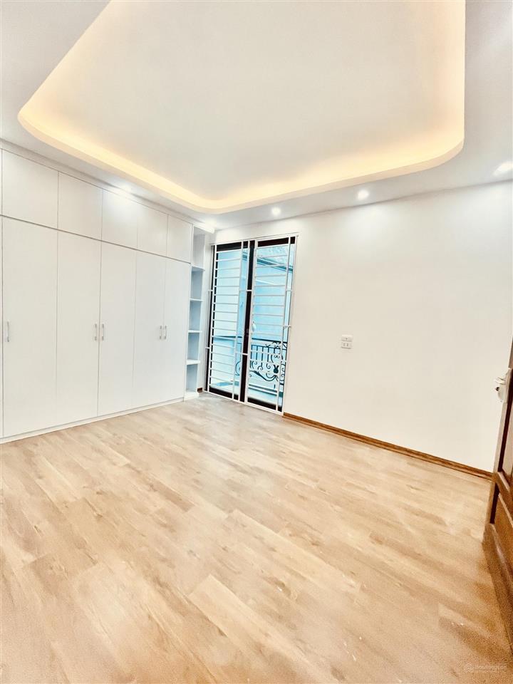 Nhà mới phố bùi xương trạch 40m2 6 tầng 7.9 tỷ khương đình, lộc xuân hạnh phúc