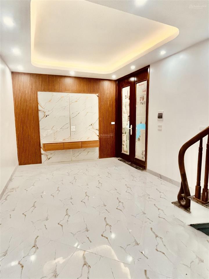 Nhà mới phố bùi xương trạch 40m2 6 tầng 7.9 tỷ khương đình, lộc xuân hạnh phúc