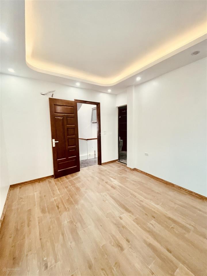 Nhà mới phố bùi xương trạch 40m2 6 tầng 7.9 tỷ khương đình, lộc xuân hạnh phúc