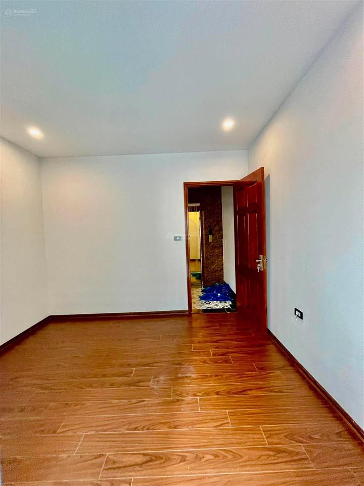 Nhà mới phố láng hạ 6 tầng thang máy 30m² giá 10,5 tỷ đống đa, an cư tận hưởng trong tầm giá