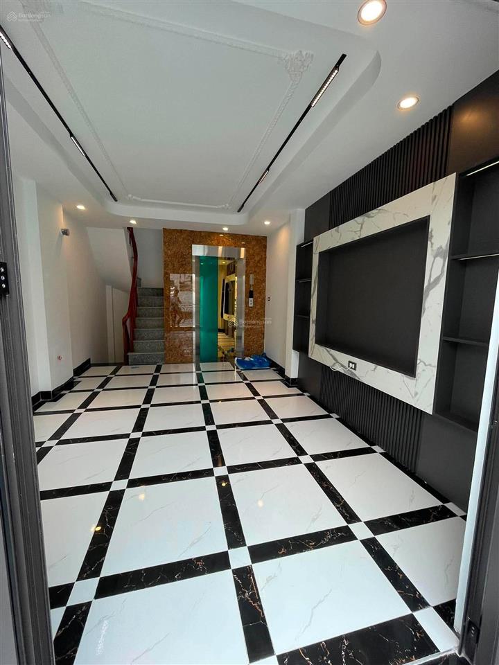Nhà mới phố láng hạ 6 tầng thang máy 30m² giá 10,5 tỷ đống đa, an cư tận hưởng trong tầm giá