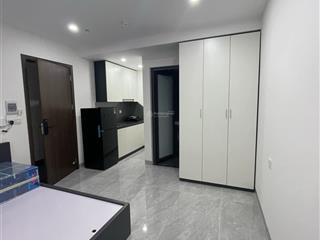 Ô tô lùi tận cửa tòa nhà chdv 18 phòng studio 80m2 7 tầng phố khương đình. doanh thu 100tr/th