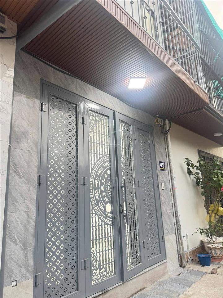 Bán nhà riêng tại ngõ 1 hẻm 62, bùi xương trạch, 2,3 tỷ, 30m2, giá tốt
