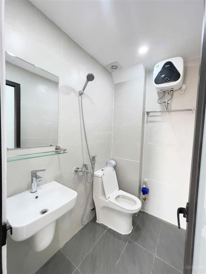 Bán tòa chdv tại nguyễn quý đức, 15 tỷ vnd, 50 m2, 11 phòng studio, sang trọng, doanh thu cao