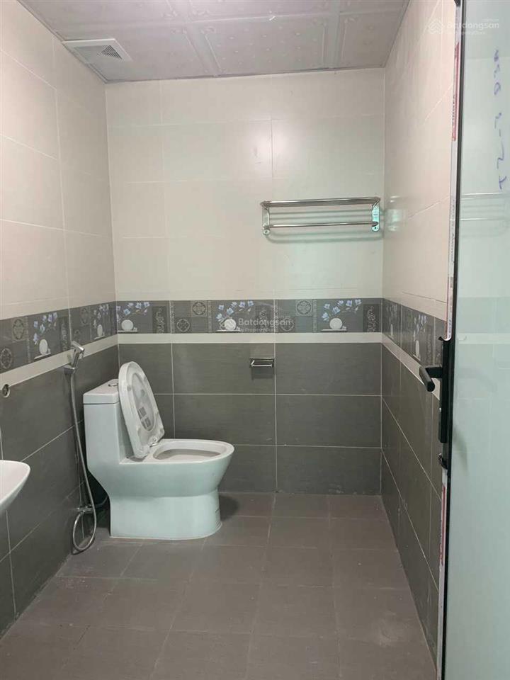 Cho thuê văn phòng rộng đẹp, nhà lk2ct6 xa la hà đông, đường rộng ô tô tránh, 3,8tr