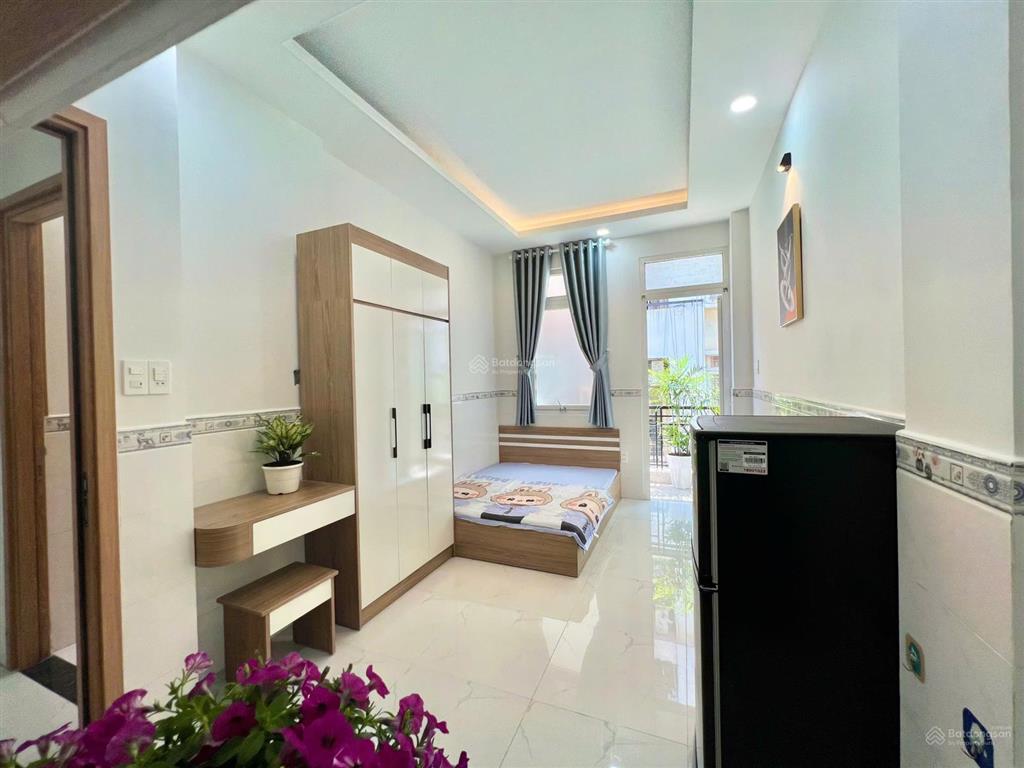 Bán gấp 1 tòa chdv mt lê vĩnh hòa q.tân phú. 6 tầng + 31p + đòng tiền 4%/1 năm giá 30 tỷ tl