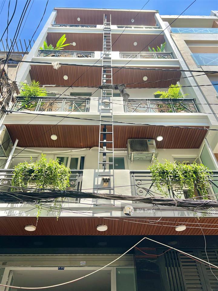 Chdv 26p với hđt 90tr/1 tháng ngay celadon. dt 10x15m. kết cấu 6 tầng. giá chỉ 18.8 tỷ.  em tuấn.