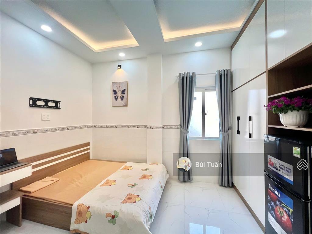 Chdv 26p với hđt 90tr/1 tháng ngay celadon. dt 10x15m. kết cấu 6 tầng. giá chỉ 18.8 tỷ.  em tuấn.