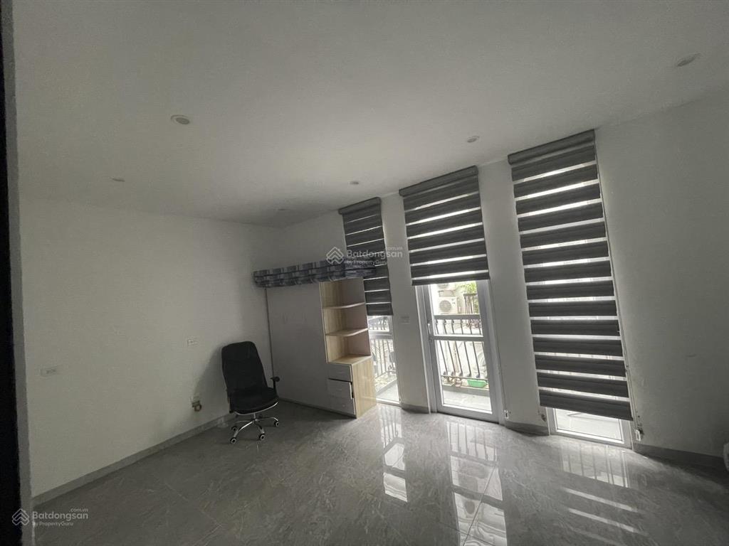 Cho thuê liền kề louis city đại mỗ 5 tầng có thang máy,90m2,kinh doanh  làm vp cực đỉnh giá 38tr
