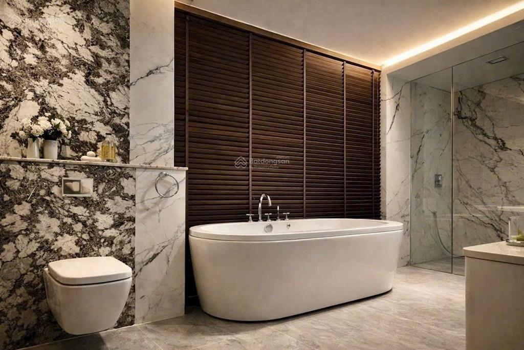 Nhà 5 tầng siêu đẹp  thang máy! hẻm vip nhất thạch thị thanh, q1 (5x13,8m), chỉ 13,5 tỷ 0925 049 ***