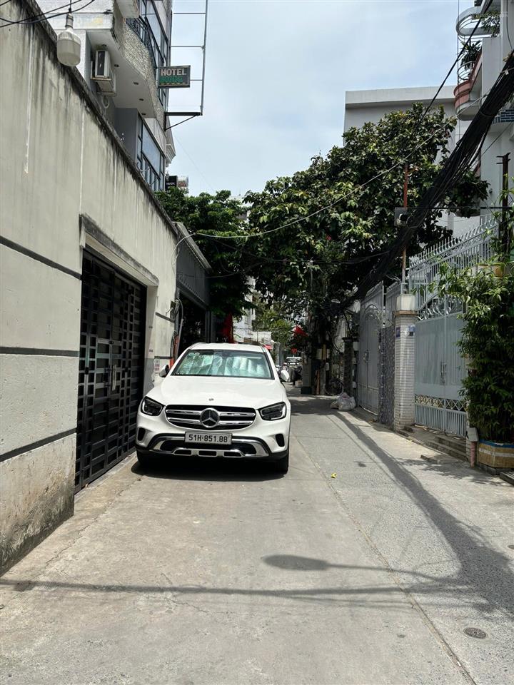 Ngay sát quận 1  hxh 6m võ thị sáu, trung tâm q3  5,2x14m, kcx 5 tầng, chỉ 18,5 tỷ 0925 049 ***