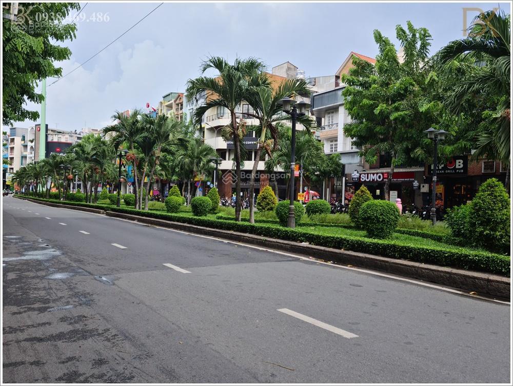 Duy nhất 1 căn! mt phan xích long, pn  4,8x10m, 4 tầng hđt40tr/th, chỉ 18,5 tỷ 0925 049 ***