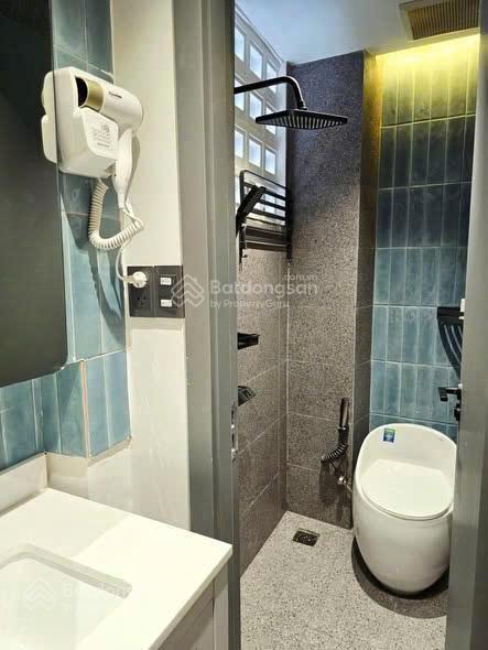 Bán chdv 14 phòng! thu nhập 65tr/th hxh khu đoàn thị điểm, (5,5x18m) 5 tầng chỉ 17,8 tỷ 0925 049 ***