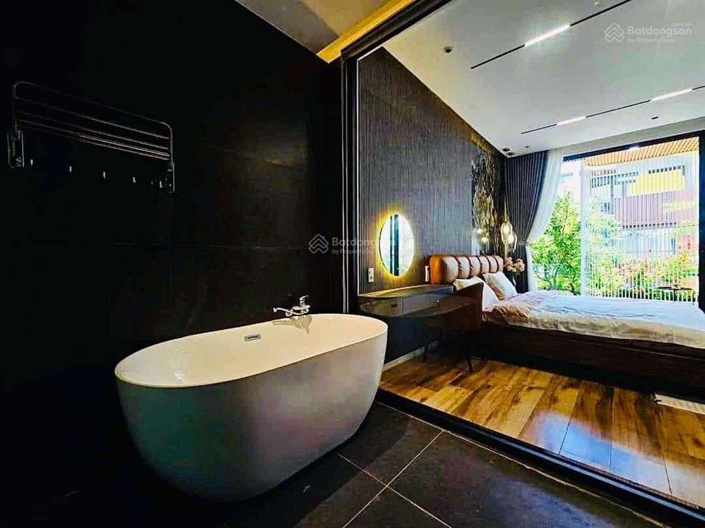 Khuôn đất to  ngang lớn 9m! trần quang khải, q1  9x11,2m , kcx 5 tầng , chỉ 19 tỷ 0925 049 ***