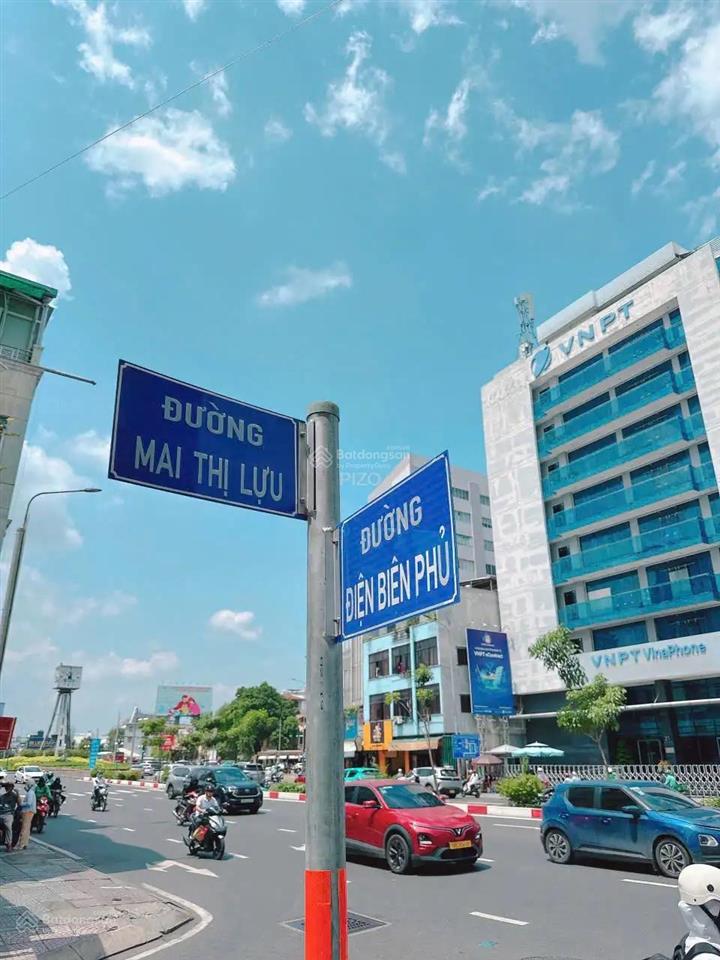 Thật 100%! mt mai thị lựu, quận 1  4x15m vuông vức 4 tầng hđt 60tr/th. chỉ 18,6 tỷ 0925 049 ***