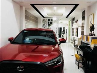 Nhà đẹp vào ở ngay  xe hơi vào nhà nguyễn trọng tuyển, pn  3,9x20m, 5 tầng. chỉ 17 tỷ 0925 049 ***