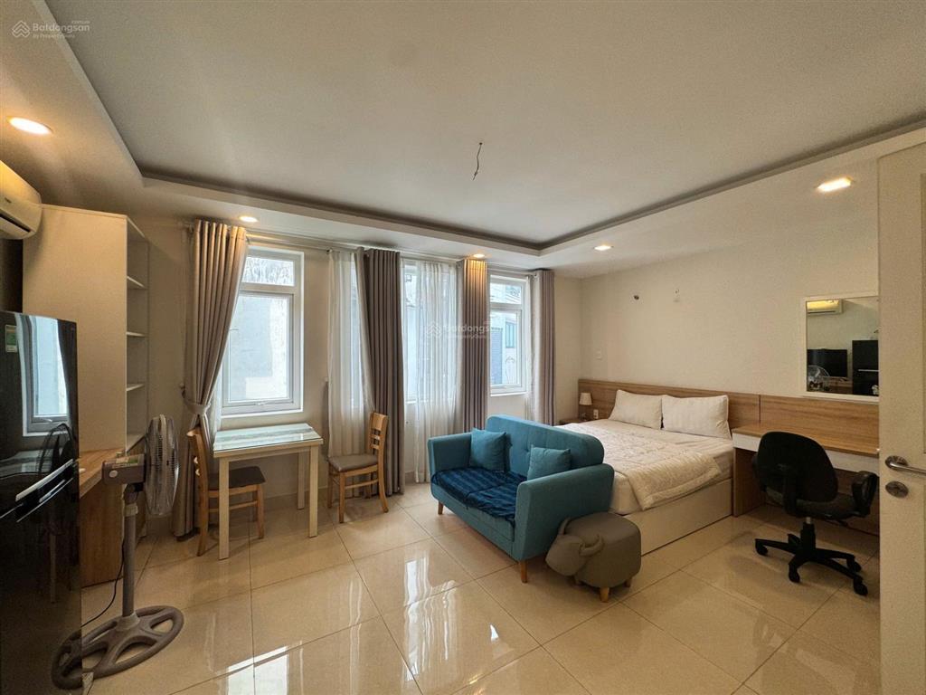 Ngang 5,5m  công nhận 71,9m2 nguyễn thị minh khai, q1  5,5x18m, 5 tầng chỉ 19,5 tỷ 0925 049 ***