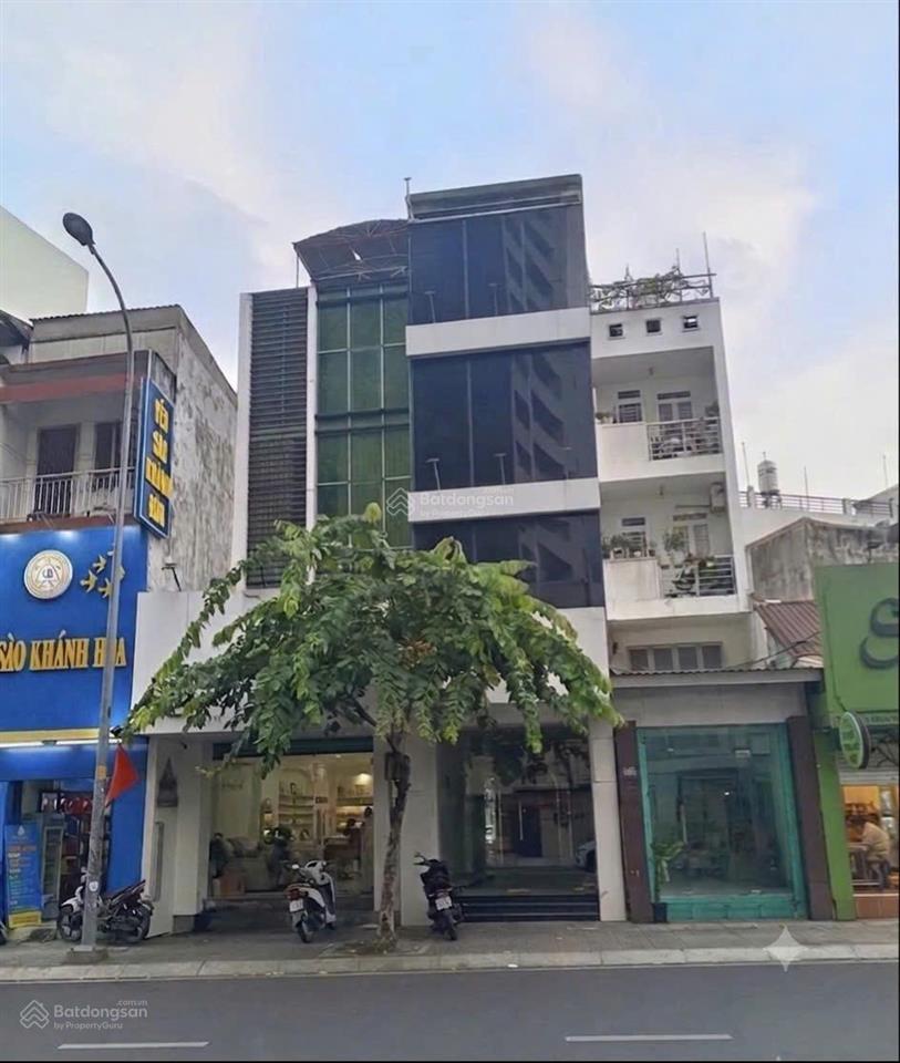 Vị trí siêu đỉnh! toà văn phòng mt đinh tiên hoàng, q1  50,3m2 sẵn 4 tầng. chỉ 16,5 tỷ 0925 049 ***