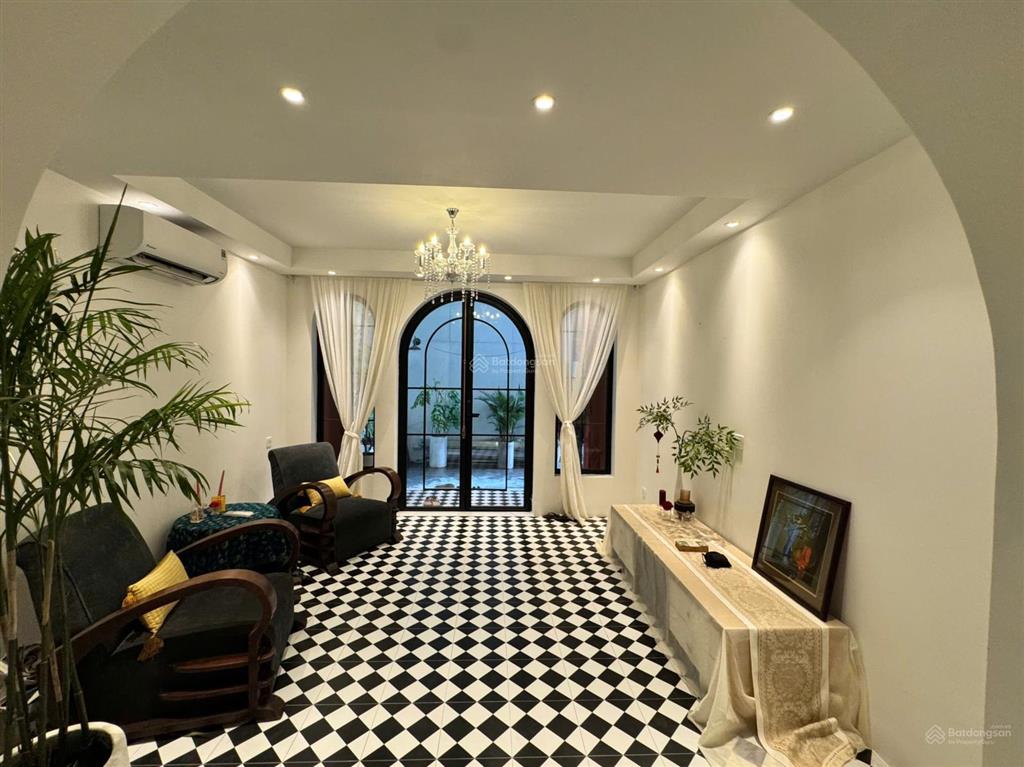 Siêu mới  đẹp vào ở ngay trung tâm tân định quận 1  4,3x18m, sẵn 4 tầng. chỉ 18,2 tỷ 0925 049 ***